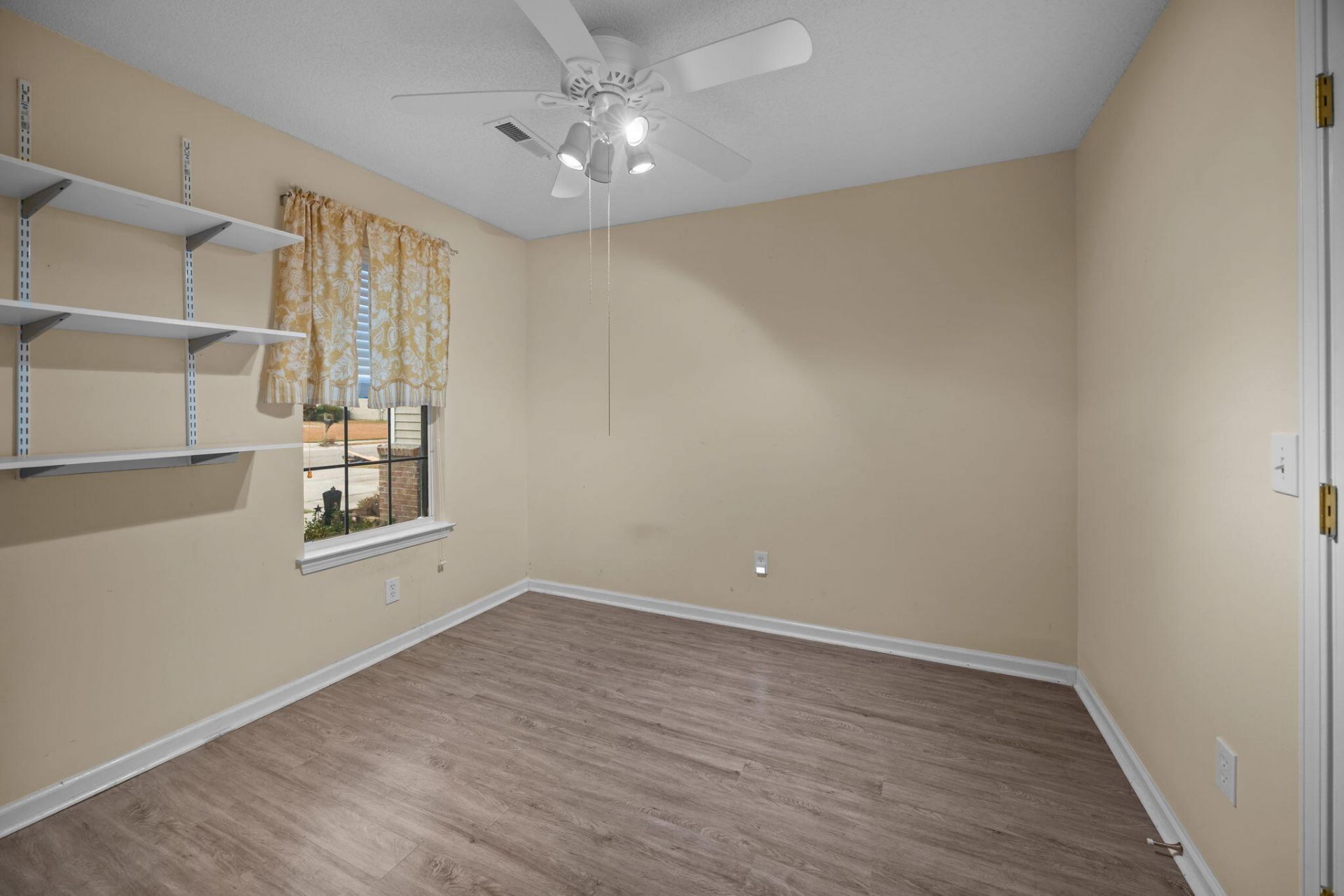 5324 Copley Circle Photo 16