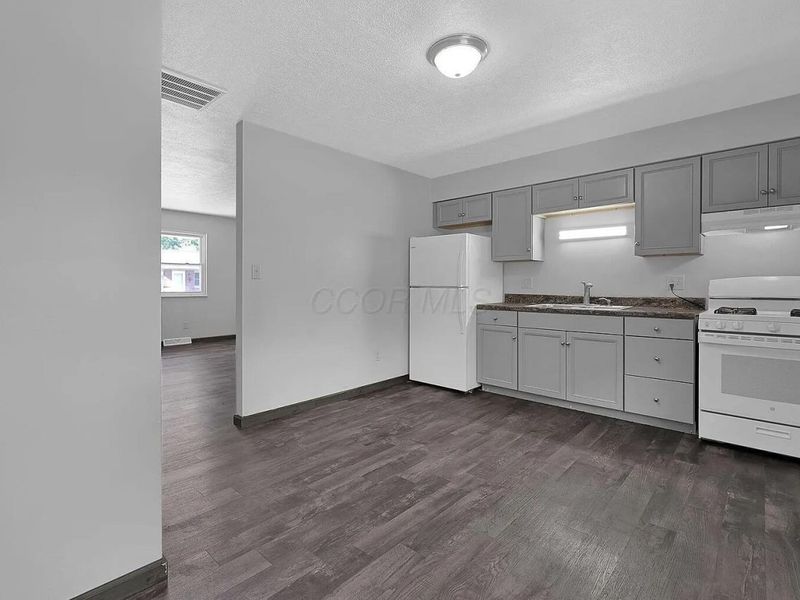 65 Neil Street, Delaware, OH 43015 Photo 4