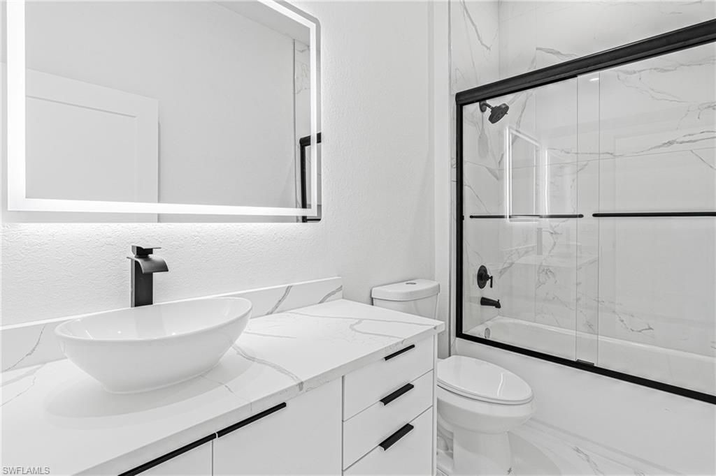 5008 N Obispo Cir, Labelle, FL 33935 Photo