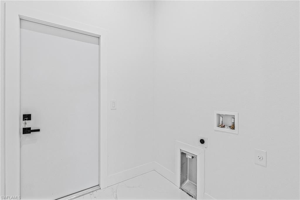 5008 N Obispo Cir, Labelle, FL 33935 Photo