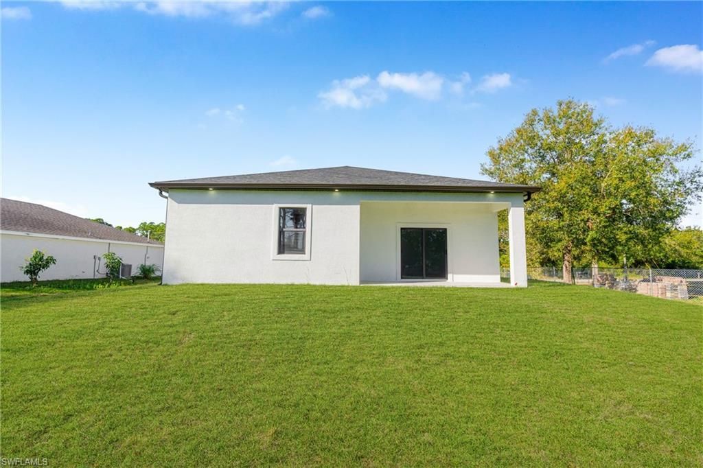 5008 N Obispo Cir, Labelle, FL 33935 Photo