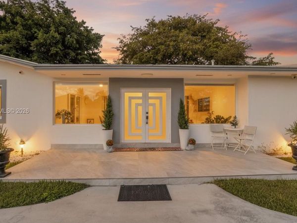 12601 SW 204th St, Miami, FL 33177