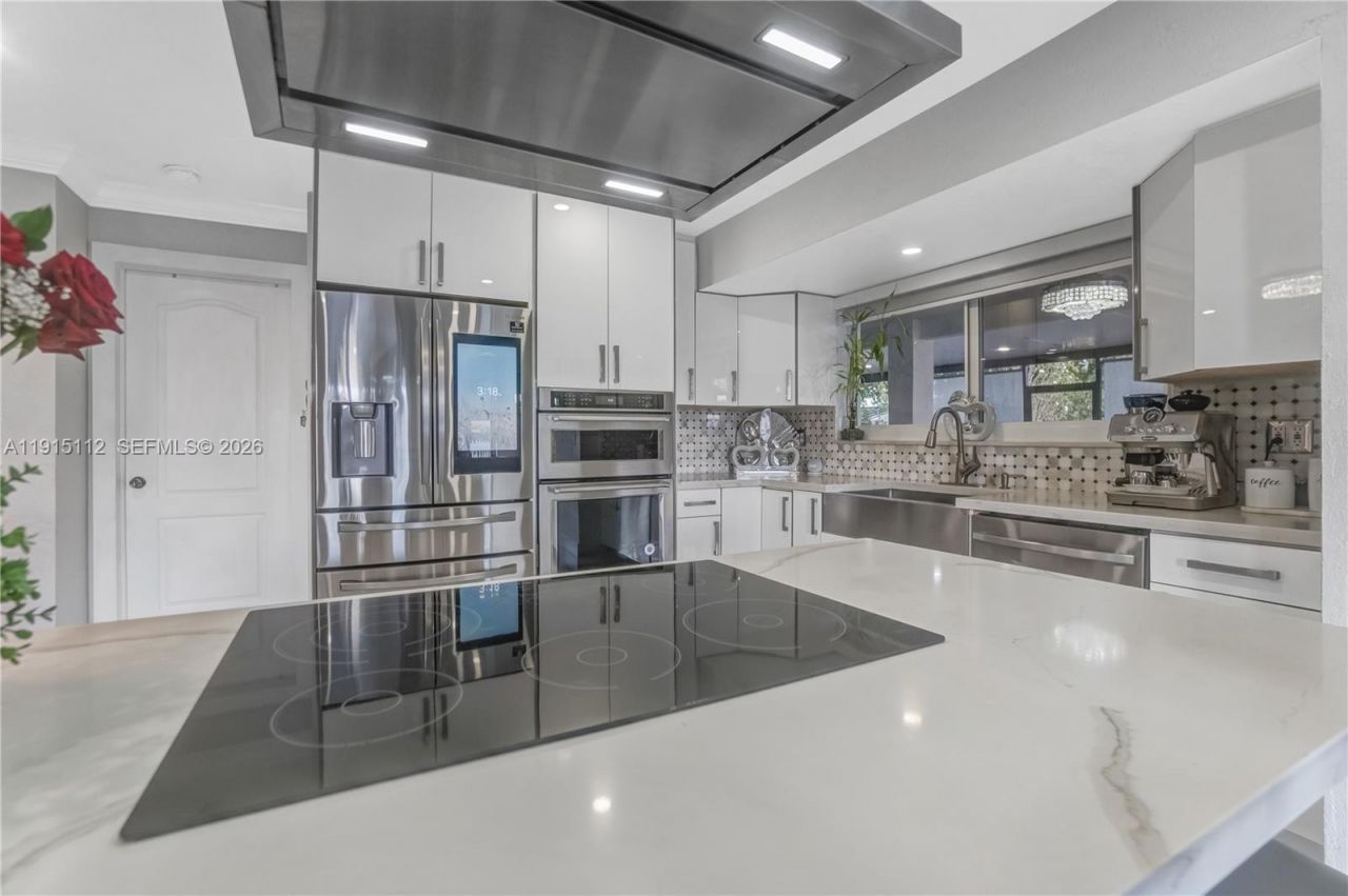 12601 SW 204th St, Miami, FL 33177 Photo