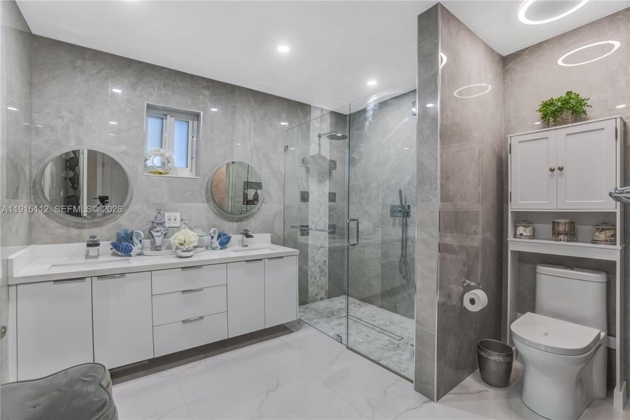 12601 SW 204th St, Miami, FL 33177 Photo