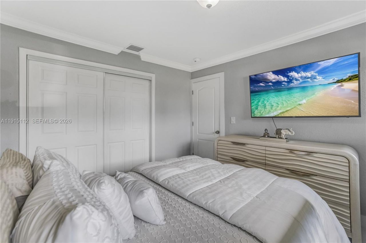 12601 SW 204th St, Miami, FL 33177 Photo