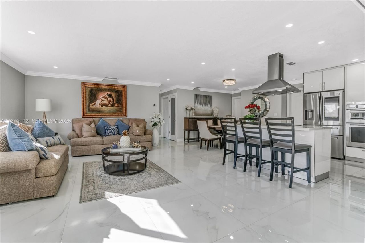 12601 SW 204th St, Miami, FL 33177 Photo