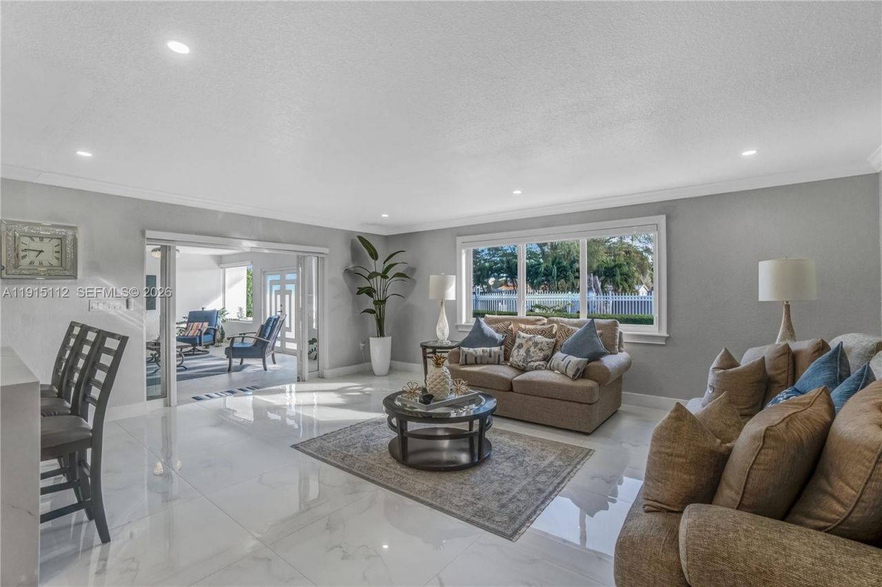 12601 SW 204th St, Miami, FL 33177 Photo