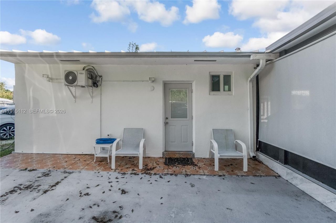 12601 SW 204th St, Miami, FL 33177 Photo