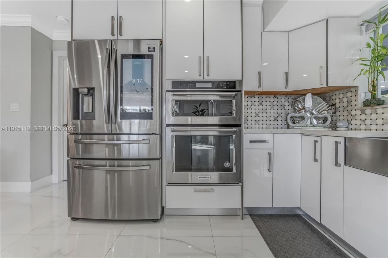 12601 SW 204th St, Miami, FL 33177 Photo