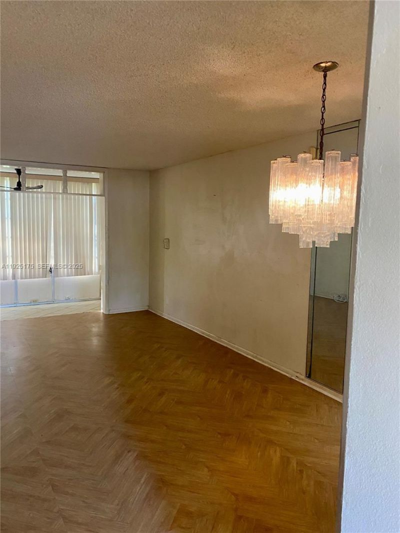 9261 Sunrise Lakes Blvd, Unit 103, Sunrise, FL 33322 Photo