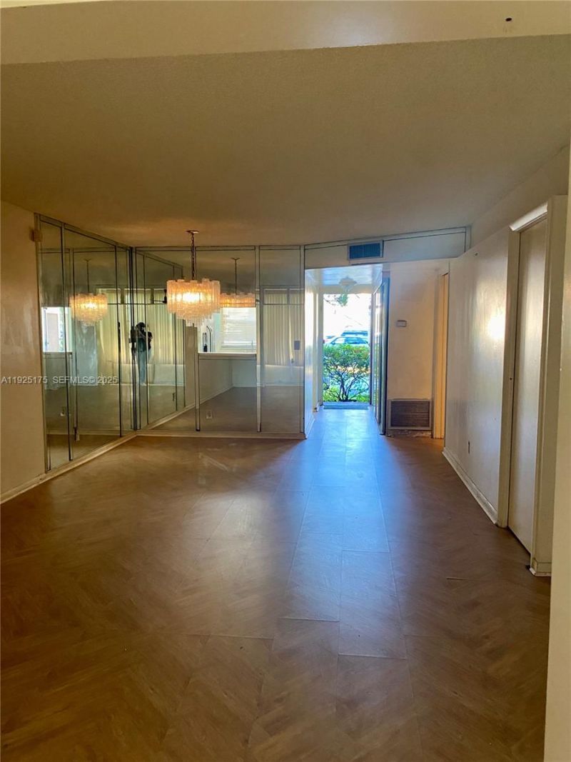 9261 Sunrise Lakes Blvd, Unit 103, Sunrise, FL 33322 Photo