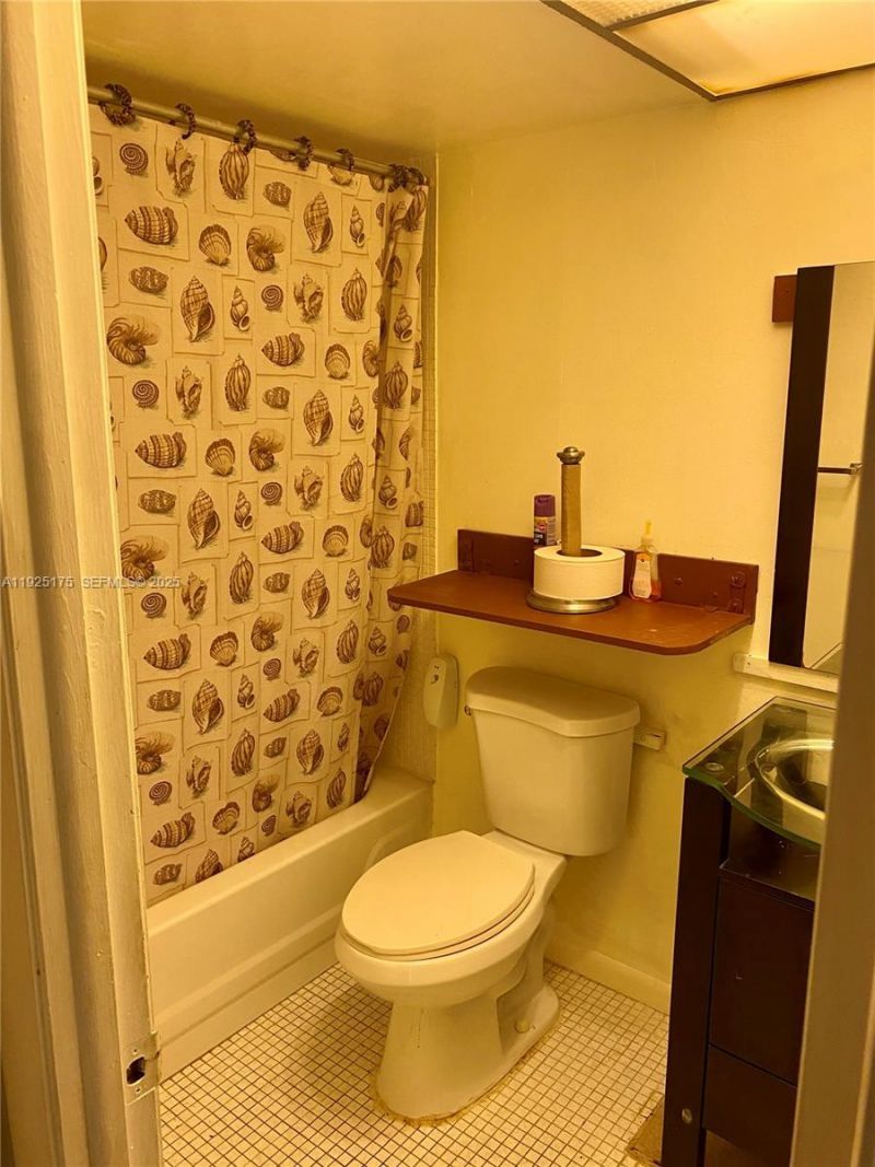 9261 Sunrise Lakes Blvd, Unit 103, Sunrise, FL 33322 Photo