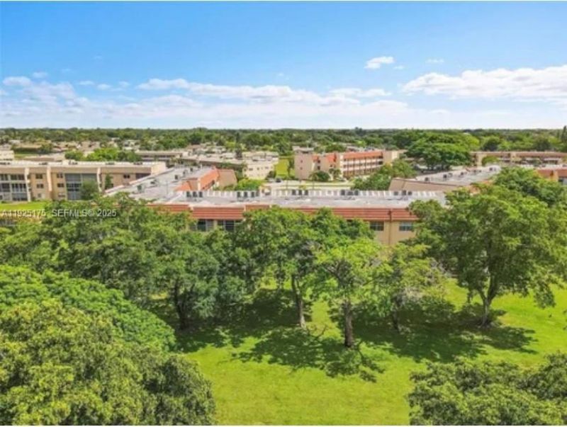 9261 Sunrise Lakes Blvd, Unit 103, Sunrise, FL 33322 Photo