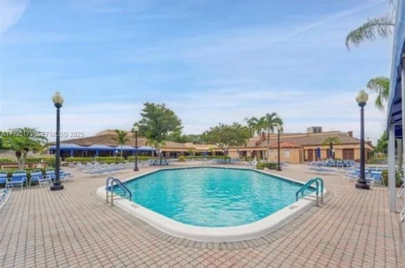 9261 Sunrise Lakes Blvd, Unit 103, Sunrise, FL 33322 Photo