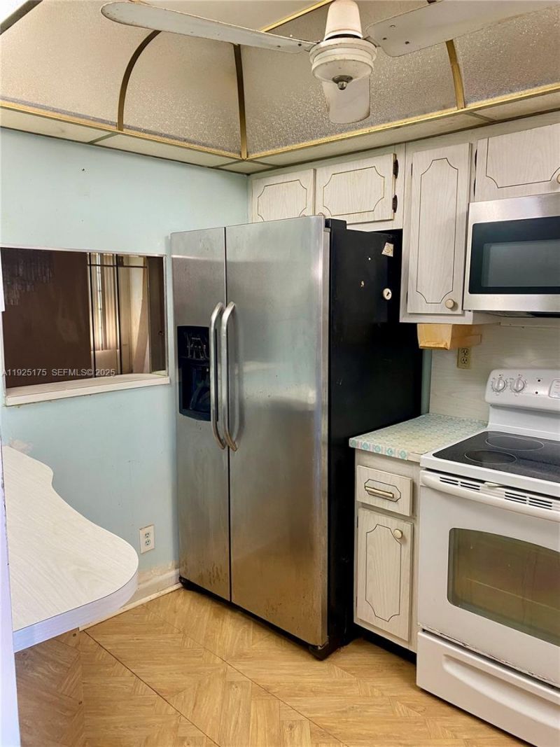 9261 Sunrise Lakes Blvd, Unit 103, Sunrise, FL 33322 Photo