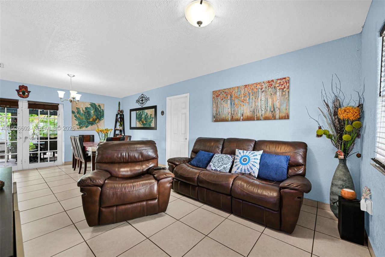 4020 E 10th Ave, Hialeah, FL 33013 Photo