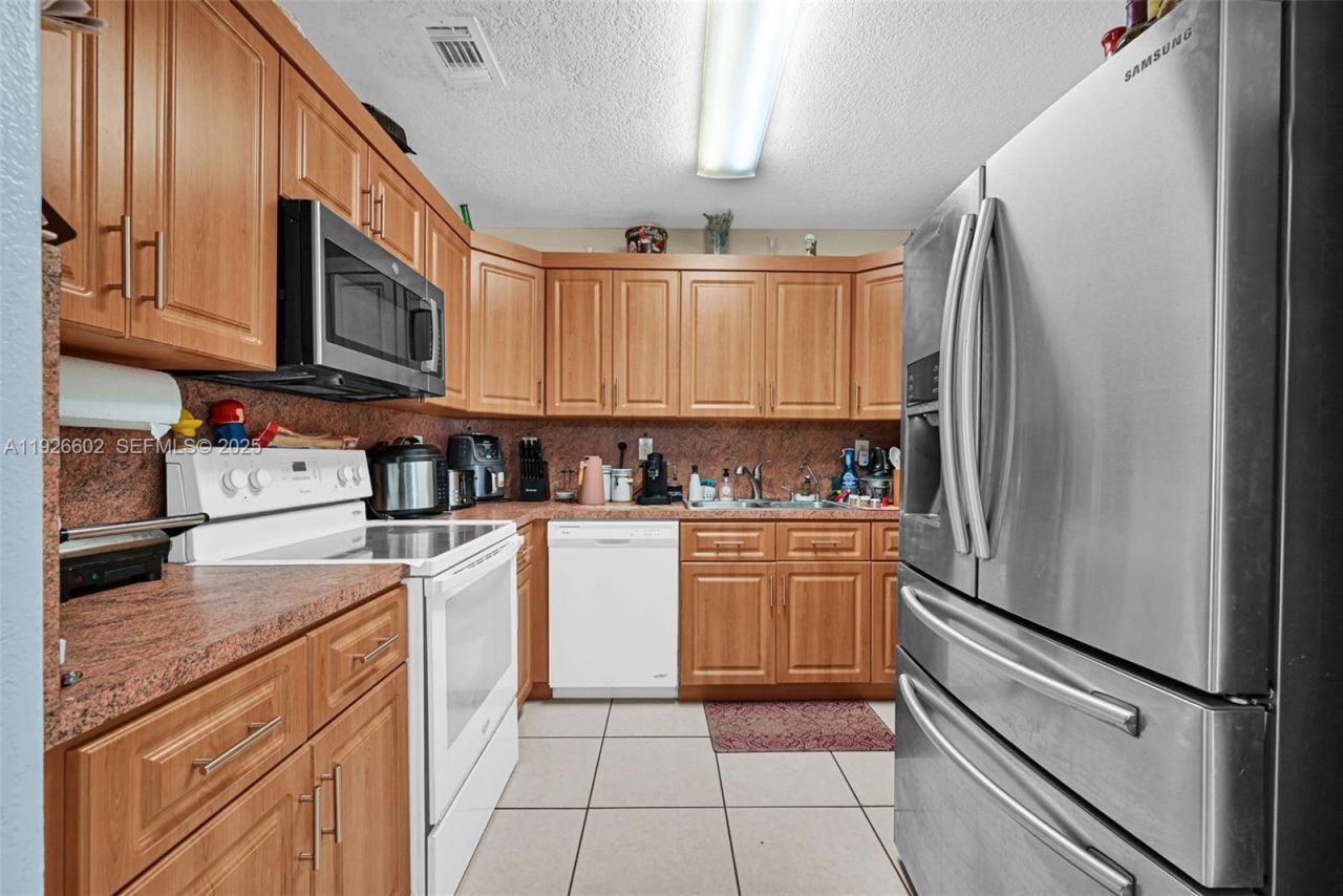 4020 E 10th Ave, Hialeah, FL 33013 Photo