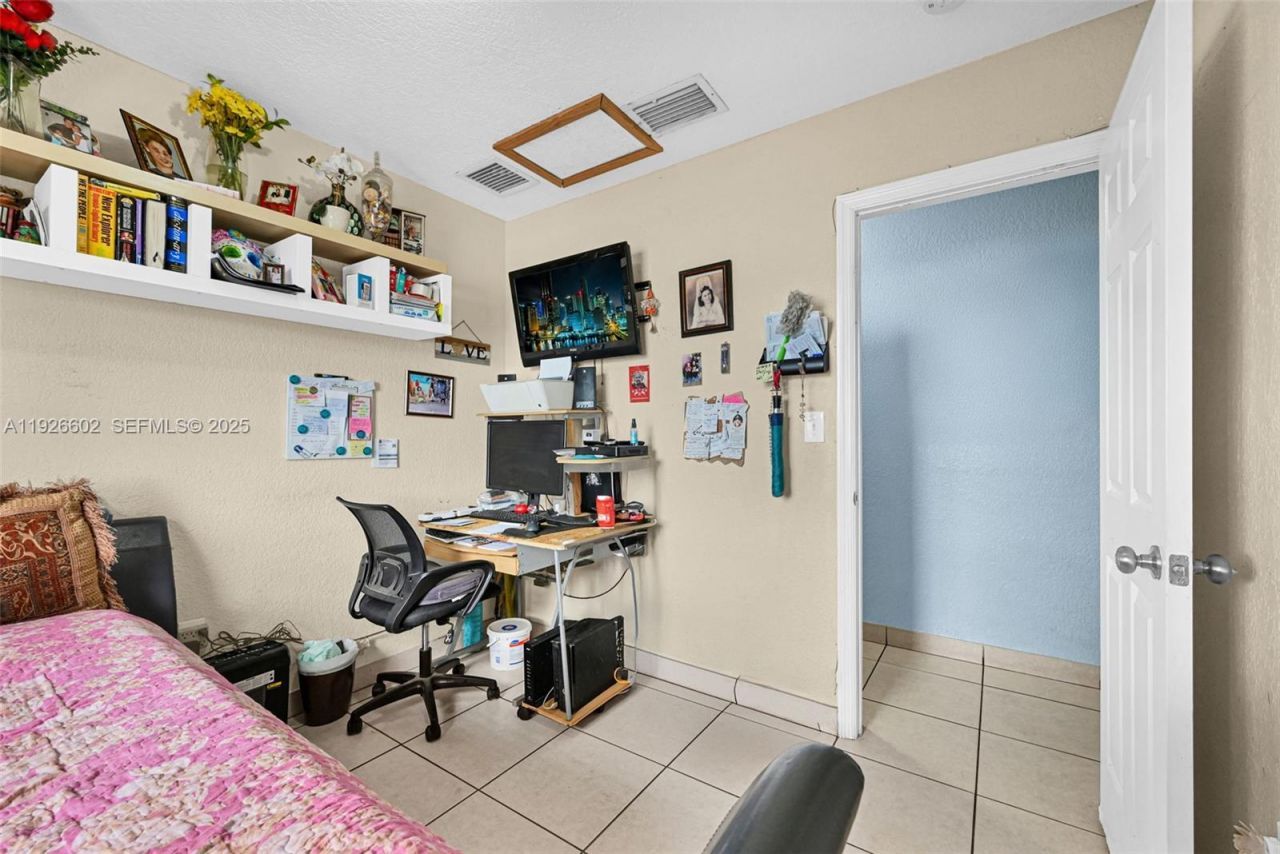 4020 E 10th Ave, Hialeah, FL 33013 Photo