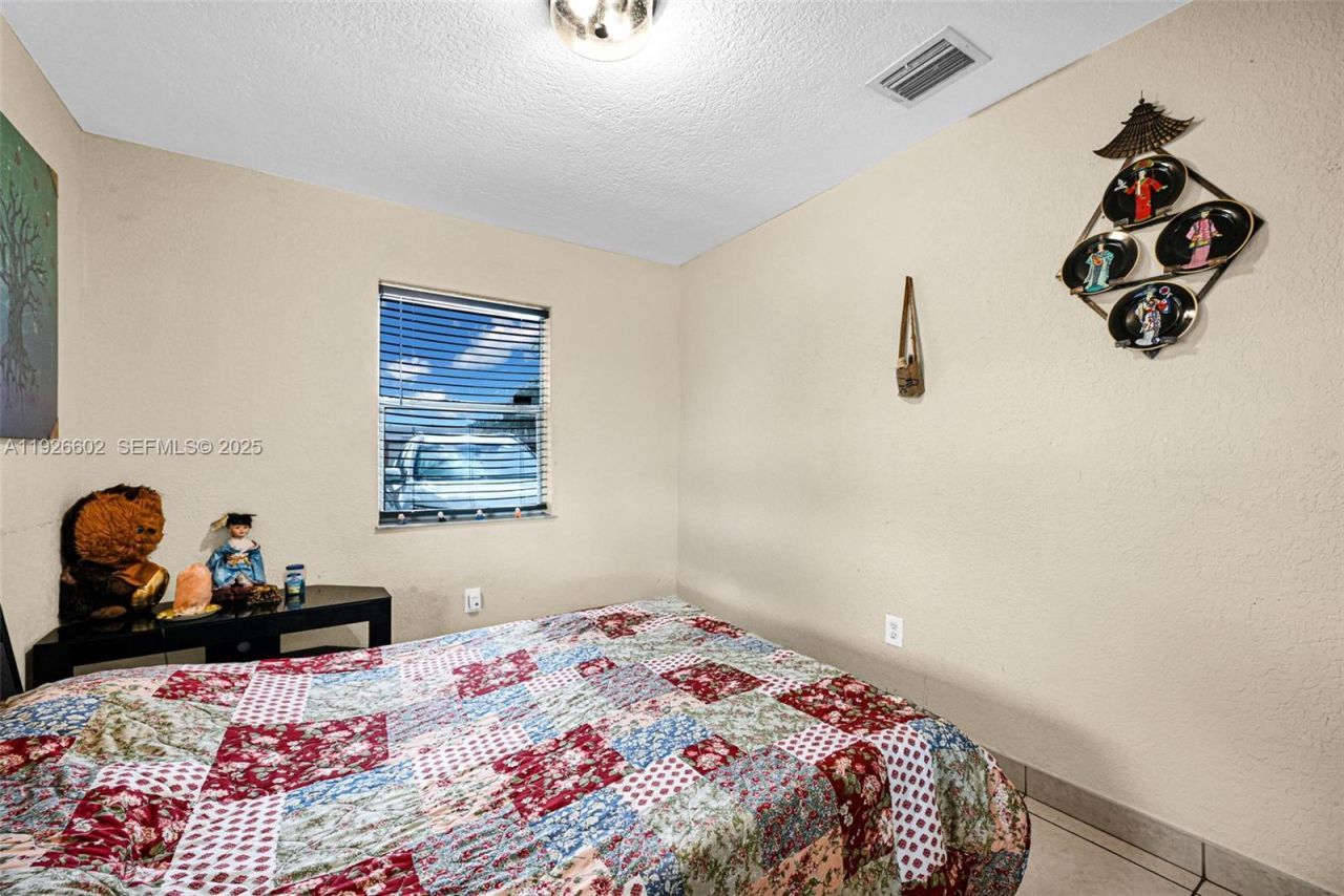 4020 E 10th Ave, Hialeah, FL 33013 Photo