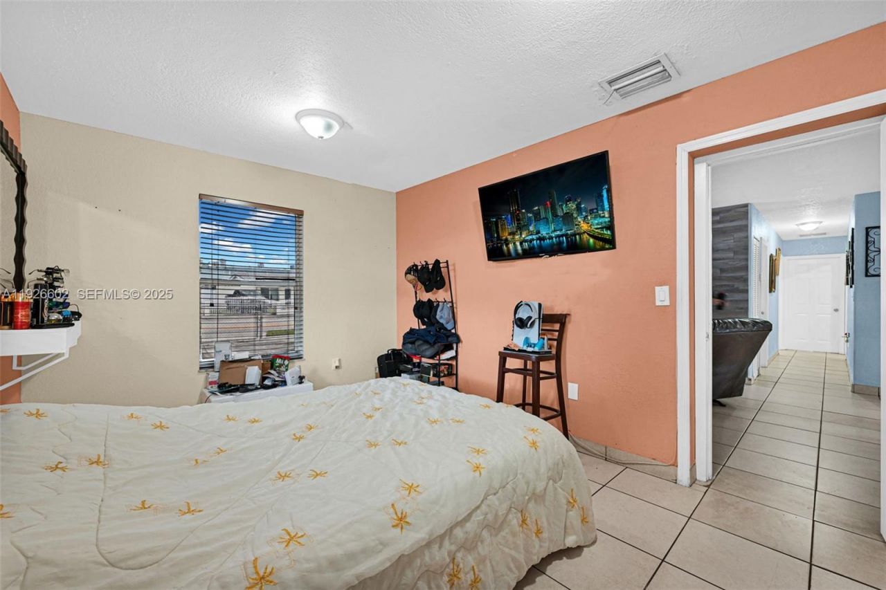 4020 E 10th Ave, Hialeah, FL 33013 Photo