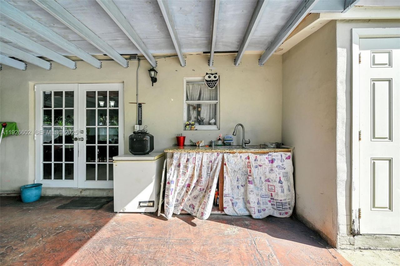 4020 E 10th Ave, Hialeah, FL 33013 Photo