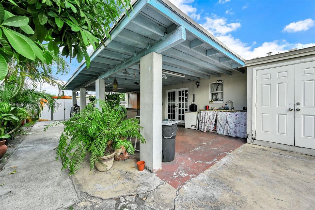 4020 E 10th Ave, Hialeah, FL 33013 Photo