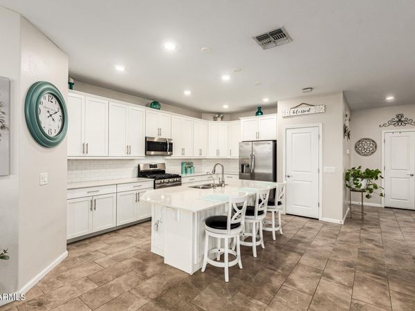 9341 W WILLOW BEND Lane, Phoenix, AZ 85037