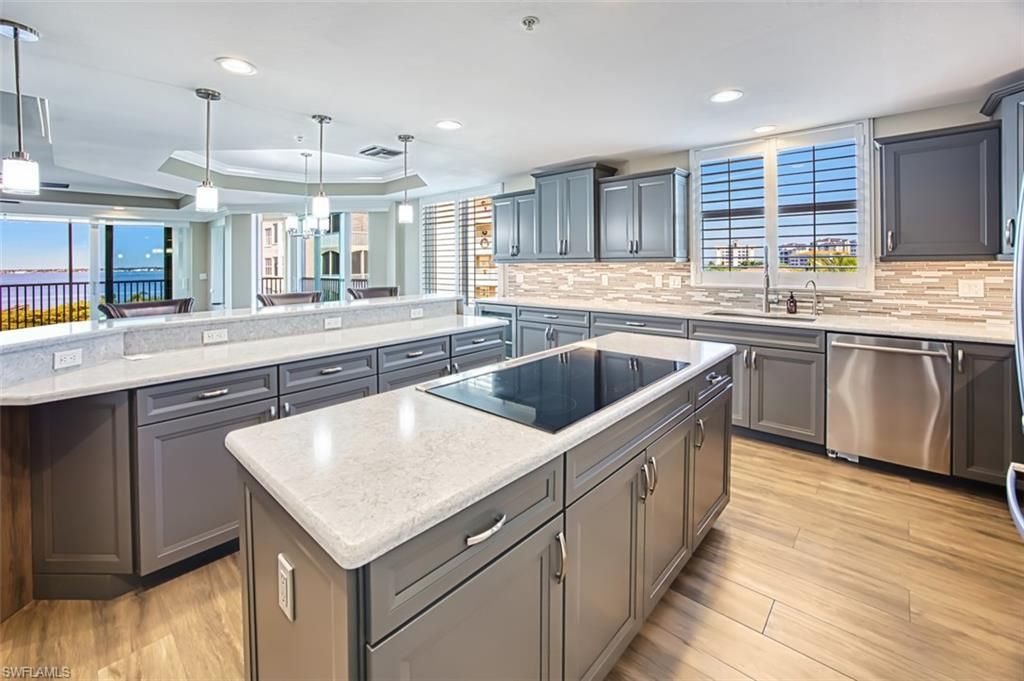 15140 Harbour Isle Dr, Unit 502, Fort Myers, FL 33908 Photo