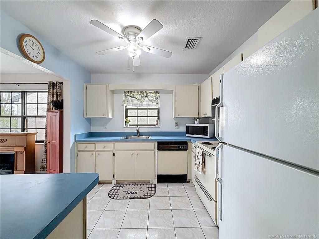 2388 SE Breckenridge Circle, Port Saint Lucie, FL 34952 Photo