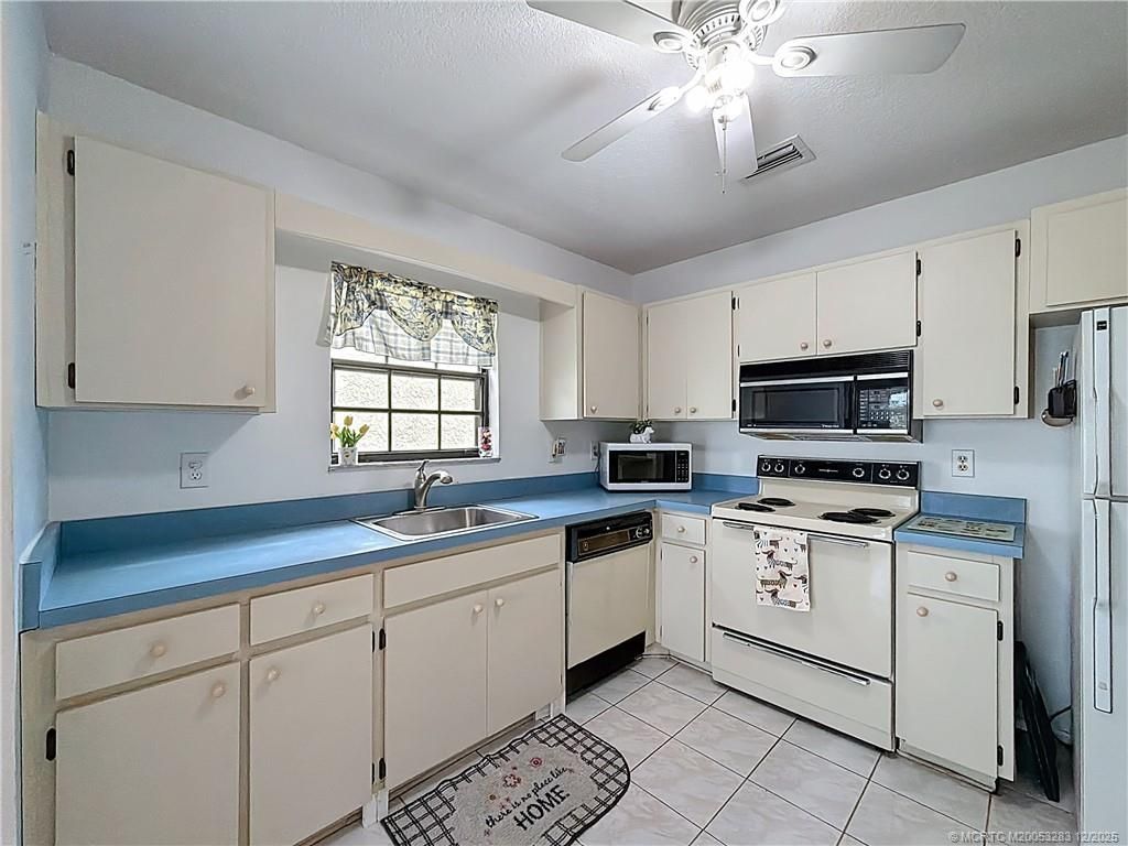 2388 SE Breckenridge Circle, Port Saint Lucie, FL 34952 Photo