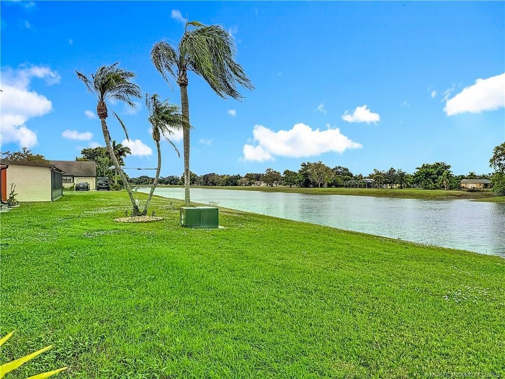 2388 SE Breckenridge Circle, Port Saint Lucie, FL 34952 Photo