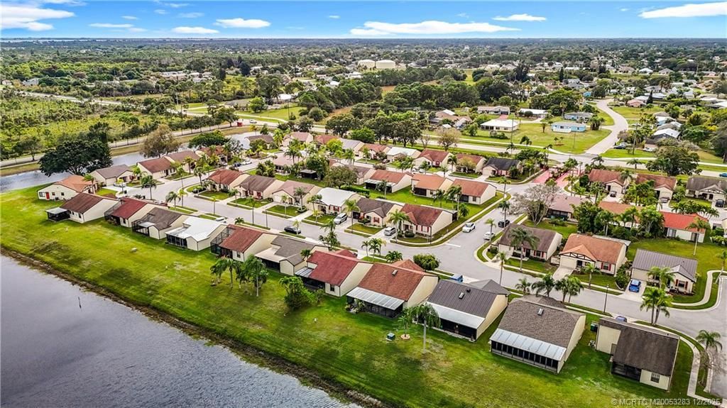 2388 SE Breckenridge Circle, Port Saint Lucie, FL 34952 Photo