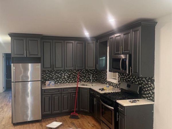 28 Clinton Avenue, Unit 2 nd Fl, Hempstead, NY 11096