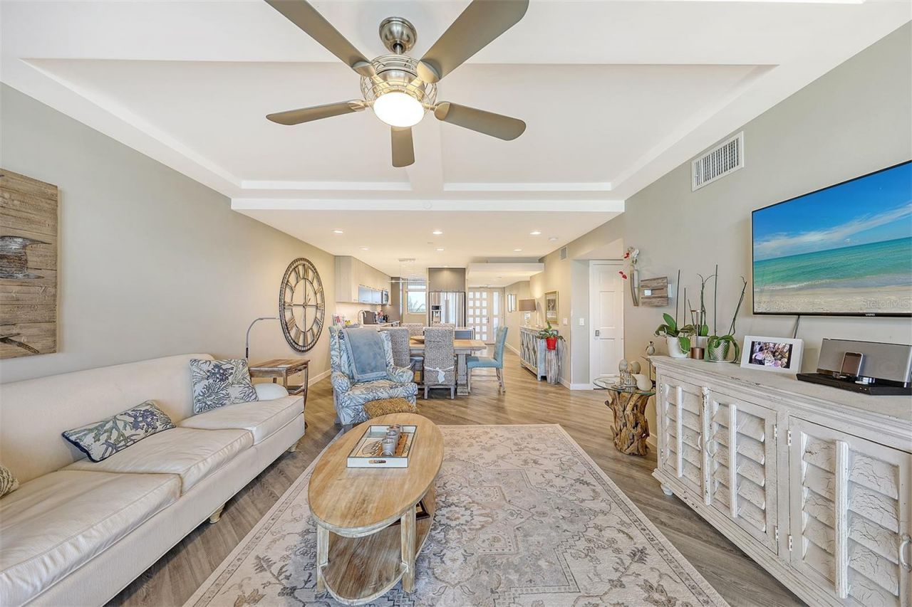 1095 Gulf Of Mexico Drive, Unit 502, Longboat Key, FL 34228 Photo