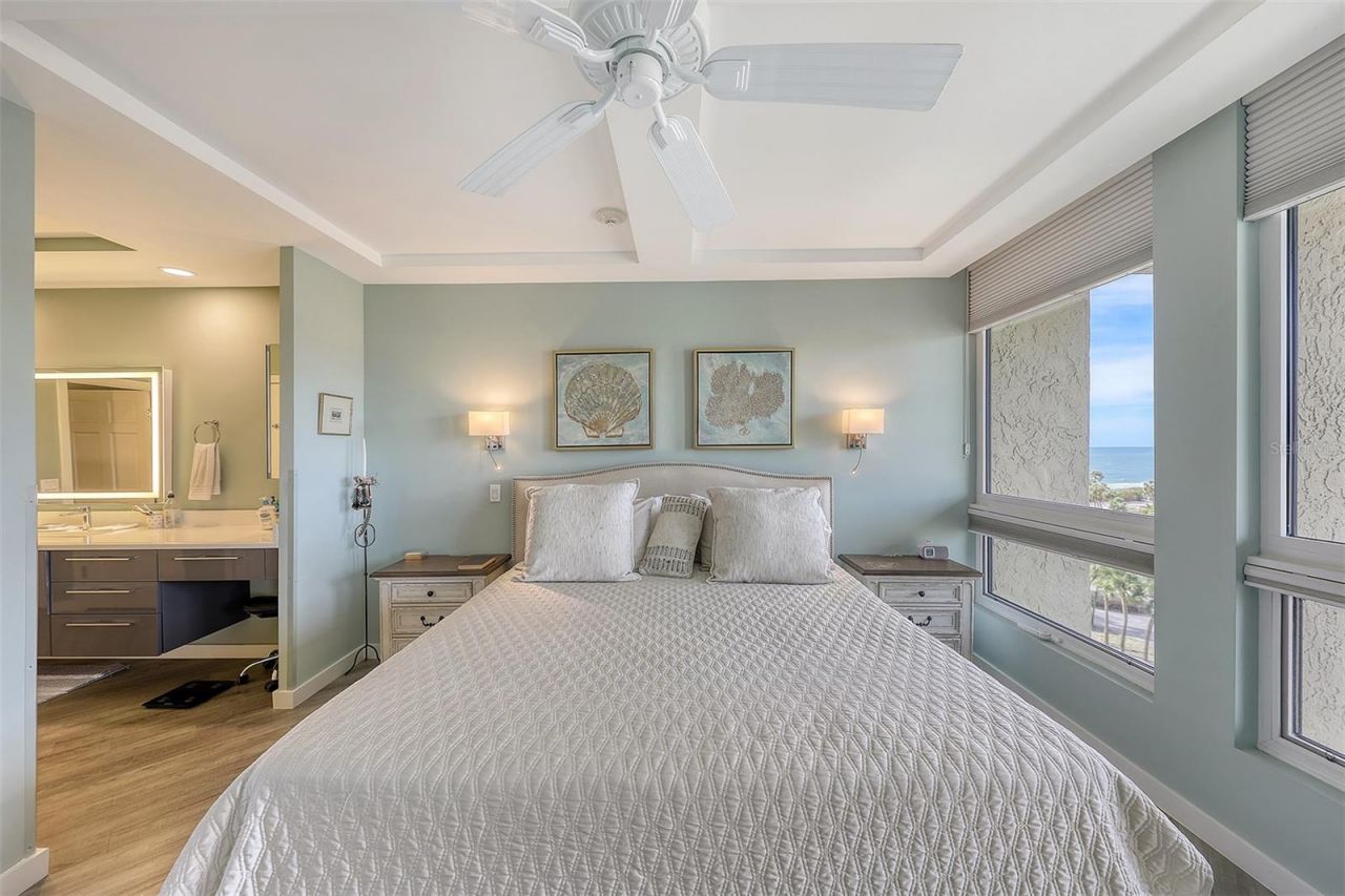 1095 Gulf Of Mexico Drive, Unit 502, Longboat Key, FL 34228 Photo