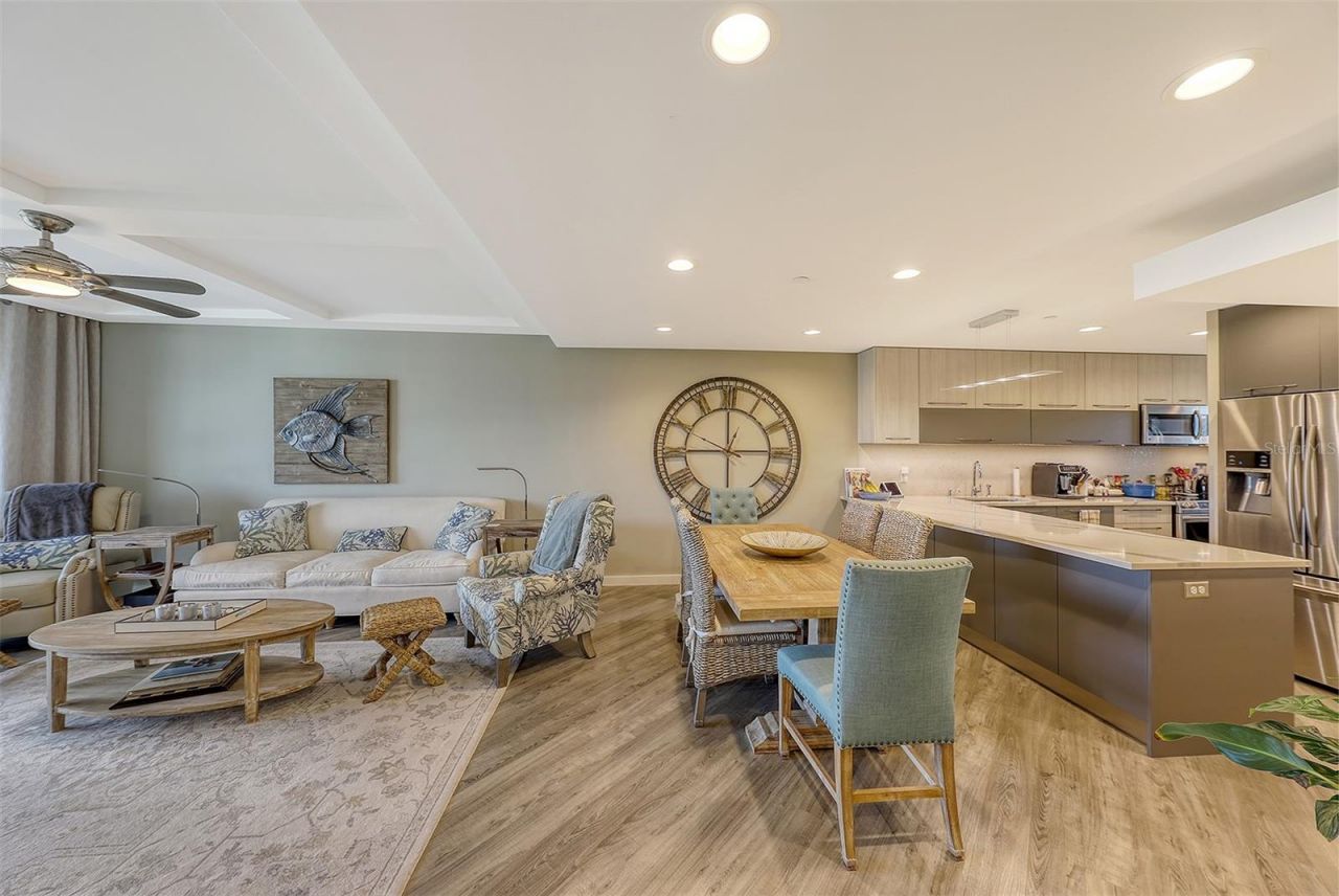 1095 Gulf Of Mexico Drive, Unit 502, Longboat Key, FL 34228 Photo