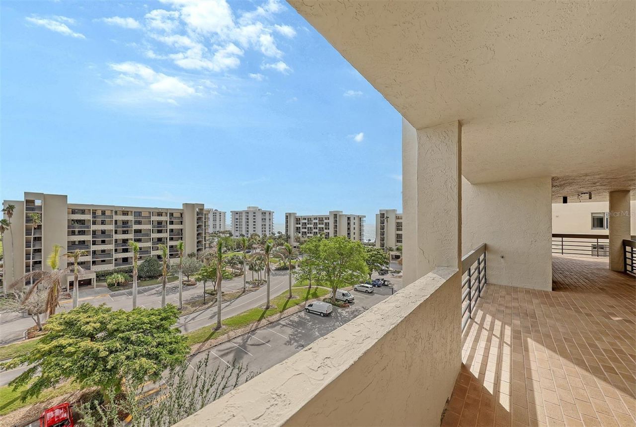 1095 Gulf Of Mexico Drive, Unit 502, Longboat Key, FL 34228 Photo