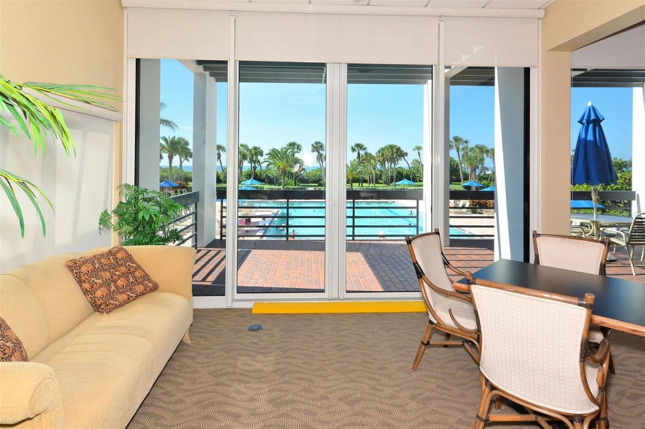 1095 Gulf Of Mexico Drive, Unit 502, Longboat Key, FL 34228 Photo