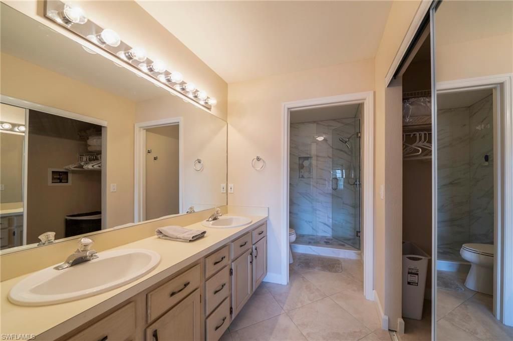 440 Wiggins Lake Ct, Unit 201, Naples, FL 34110 Photo