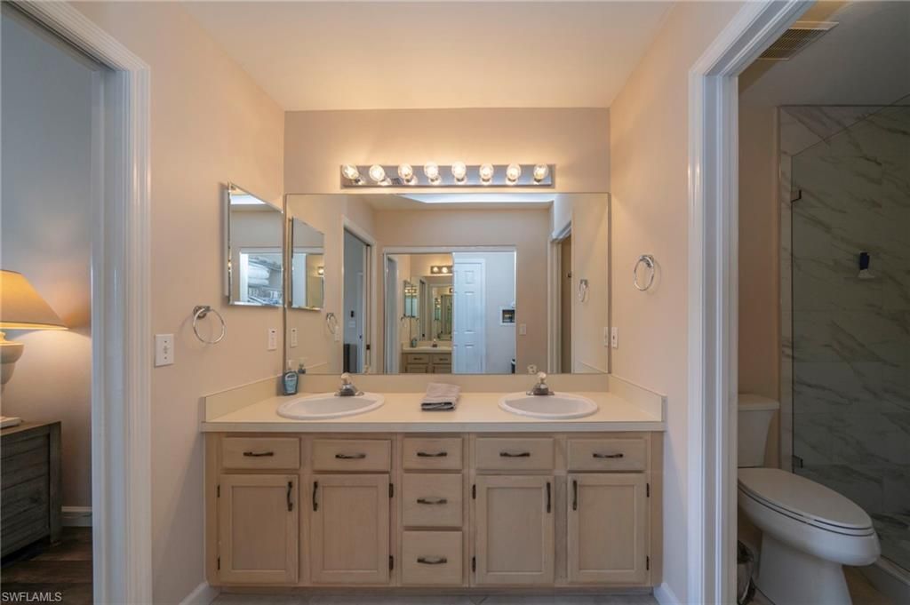 440 Wiggins Lake Ct, Unit 201, Naples, FL 34110 Photo