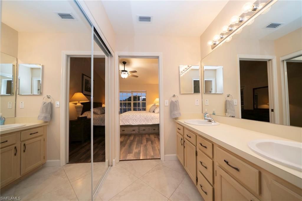 440 Wiggins Lake Ct, Unit 201, Naples, FL 34110 Photo