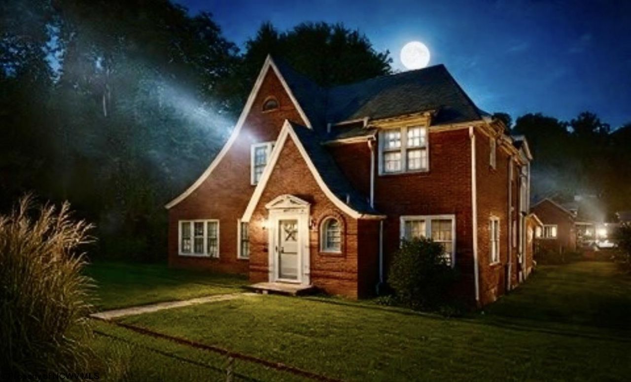 822 Hood Avenue, Shinnston, WV 26431 Main Photo