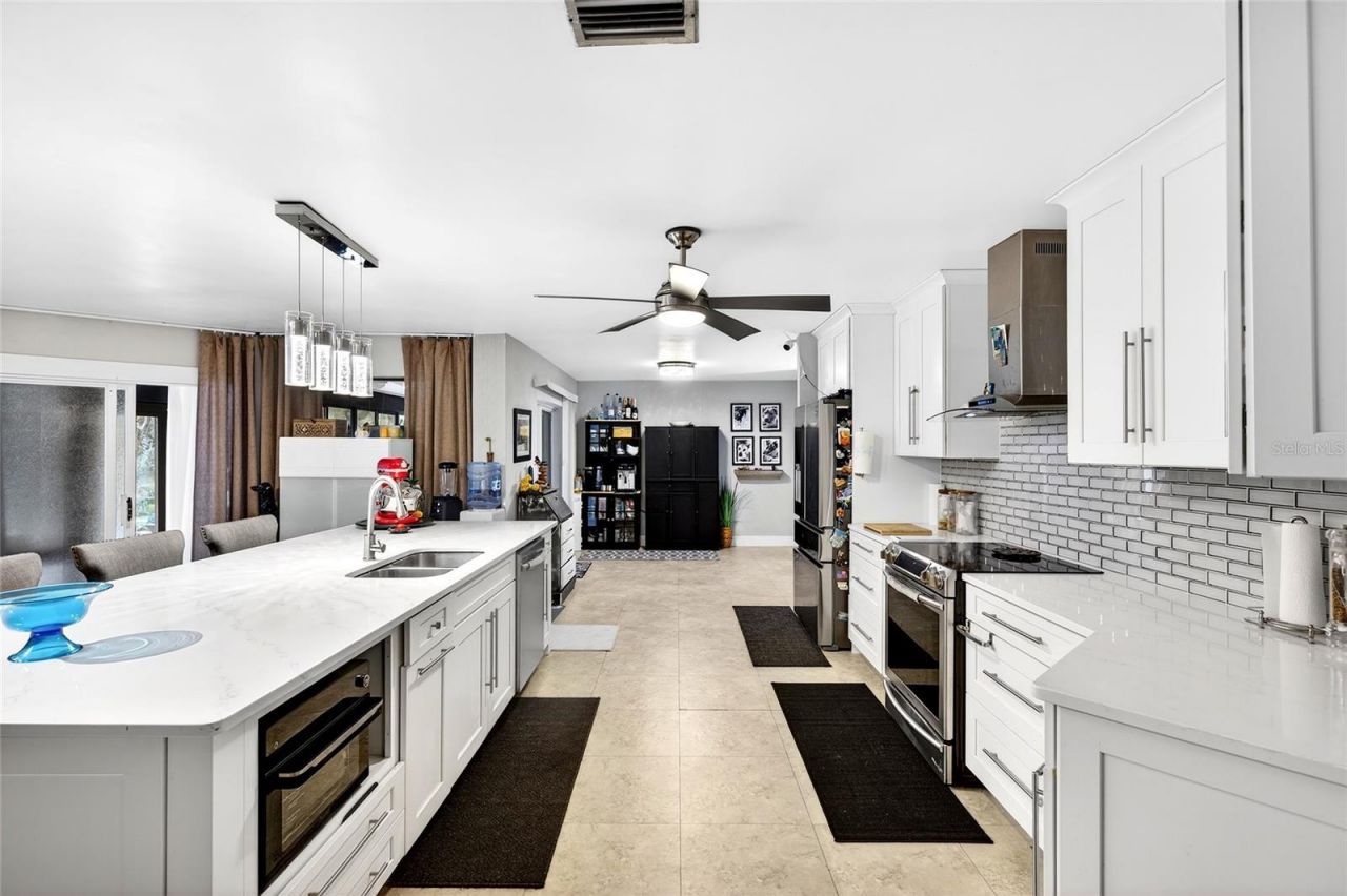 11795 SW Highway 484, Dunnellon, FL 34432 Photo