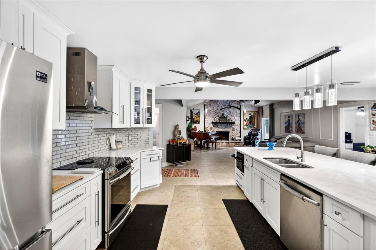 11795 SW Highway 484, Dunnellon, FL 34432 Photo