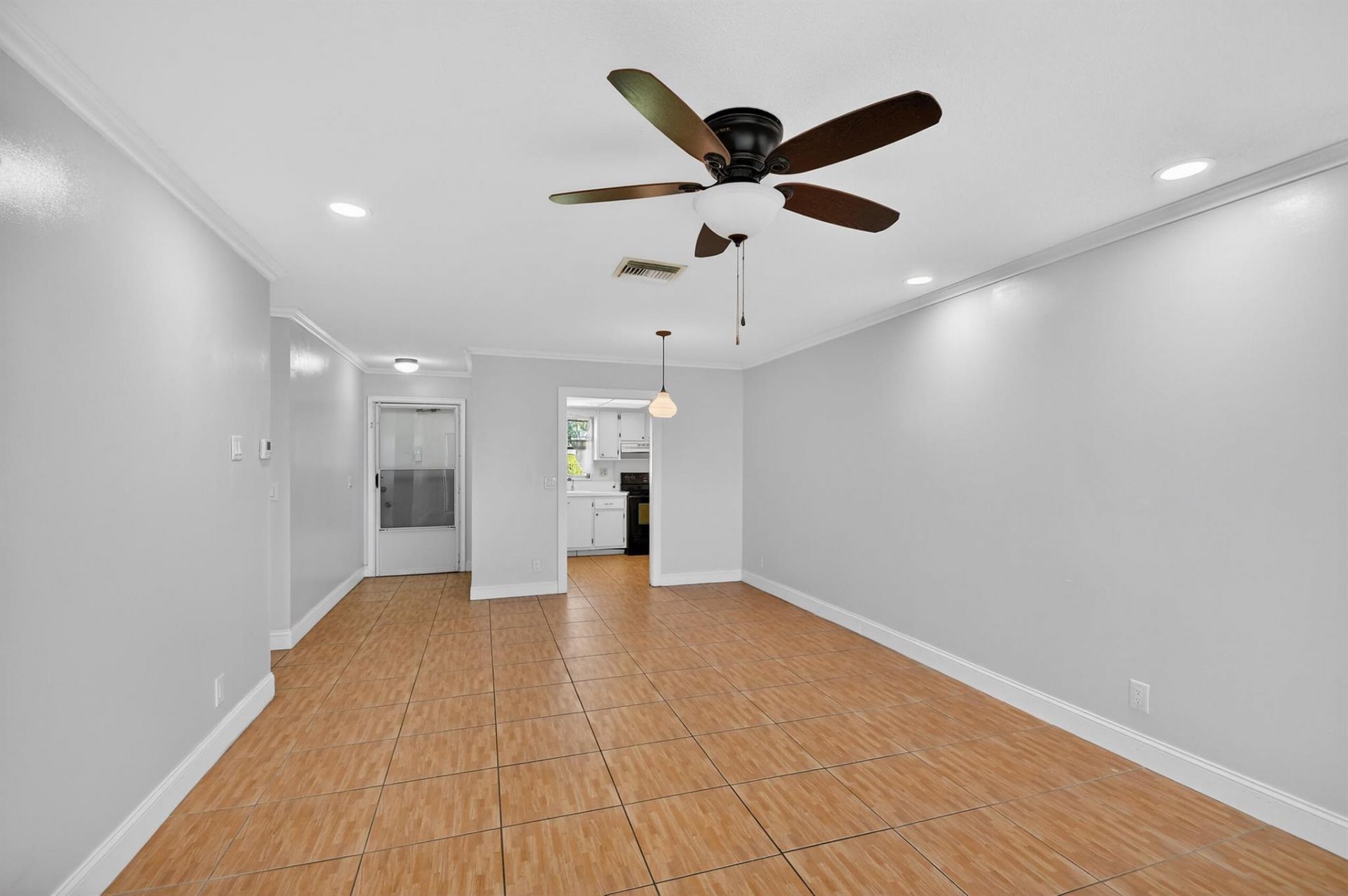 2667 Dudley Drive, Unit B, West Palm Beach, FL 33415 Photo