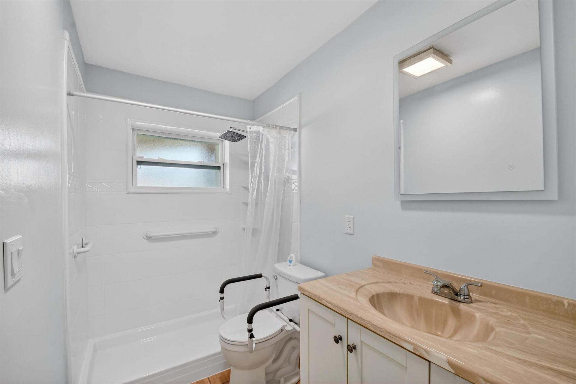 2667 Dudley Drive, Unit B, West Palm Beach, FL 33415 Photo