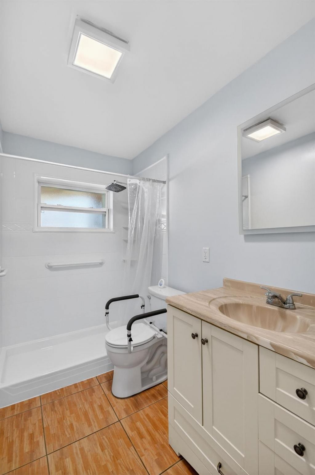 2667 Dudley Drive, Unit B, West Palm Beach, FL 33415 Photo