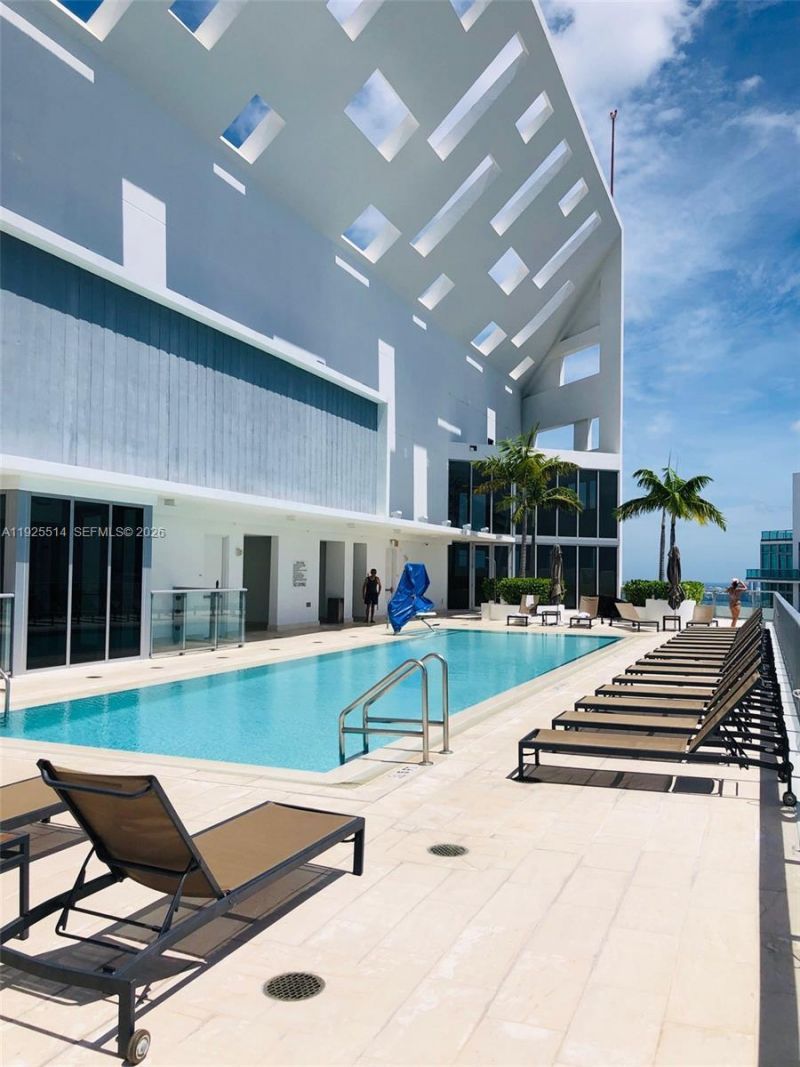 1300 Brickell Bay Dr, Unit 3500, Miami, FL 33131 Photo