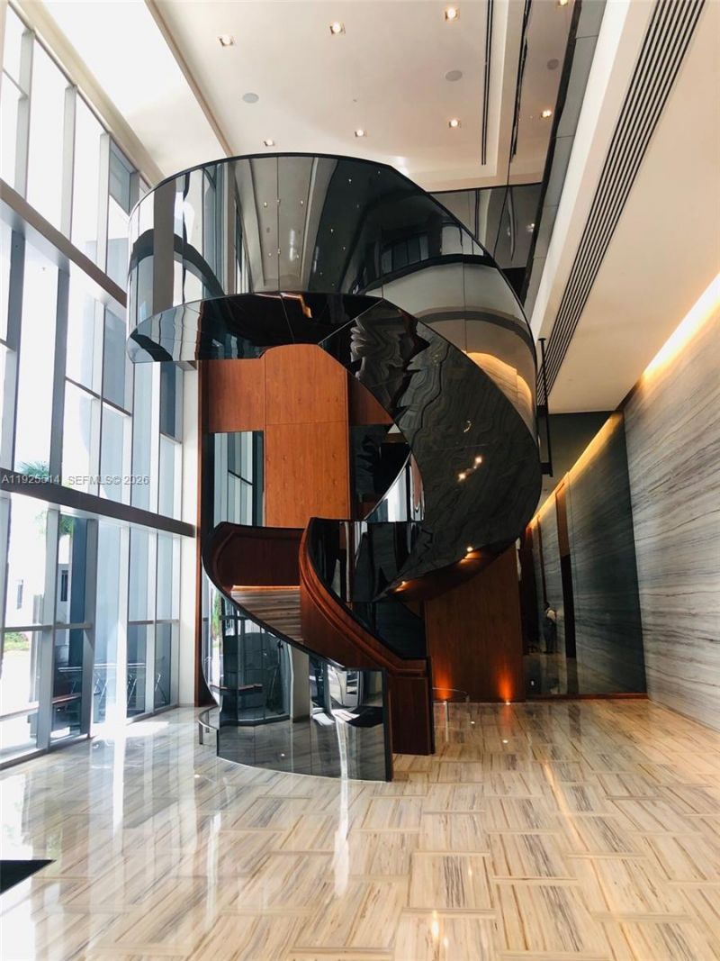 1300 Brickell Bay Dr, Unit 3500, Miami, FL 33131 Photo