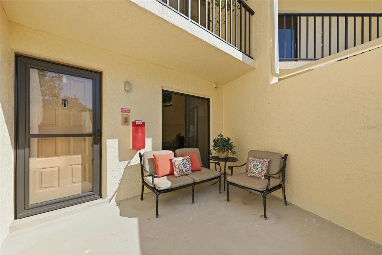 7520 Sunshine Skyway Lane S, Unit T19, Saint Petersburg, FL 33711 Photo